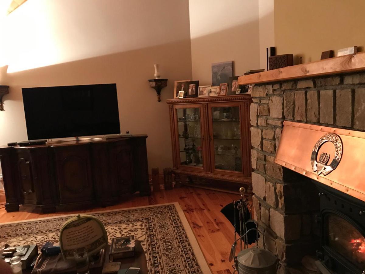 Riverbend Lodge B & B Oughterard Eksteriør billede